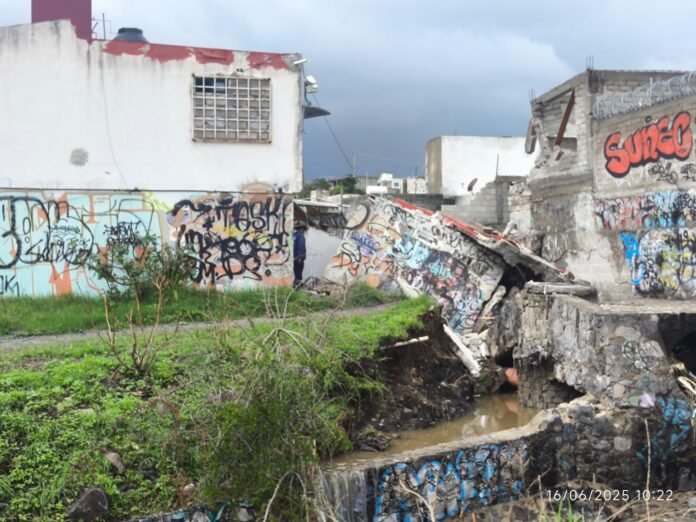 Vecinos de Loarca relatan colapso de casas; suman 21 viviendas dañadas por lluvias en Querétaro